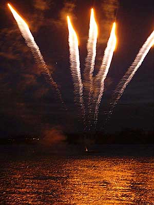 Feuerwerk ber dem Kulkwitzer See (c) Armin Trutnau