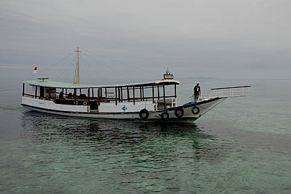 Tauchboot - Wakatobi Dive Resort - (c) Armin Trutnau